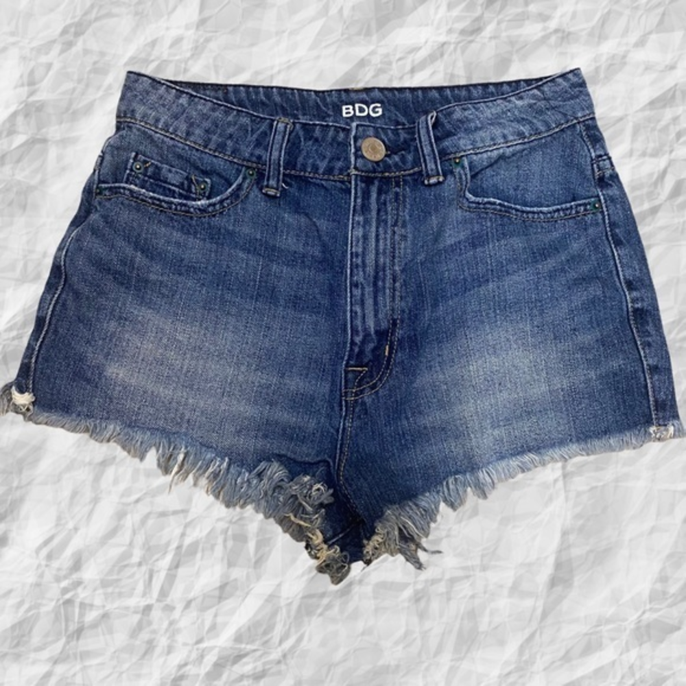 BDG super‎ high rise cheeky jean short size 27